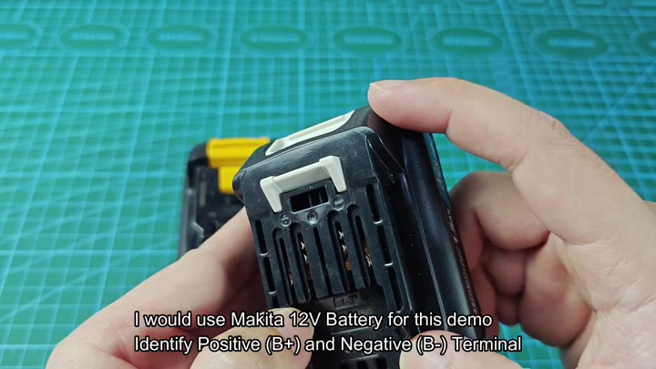 Identify positive and negative terminals on Makita