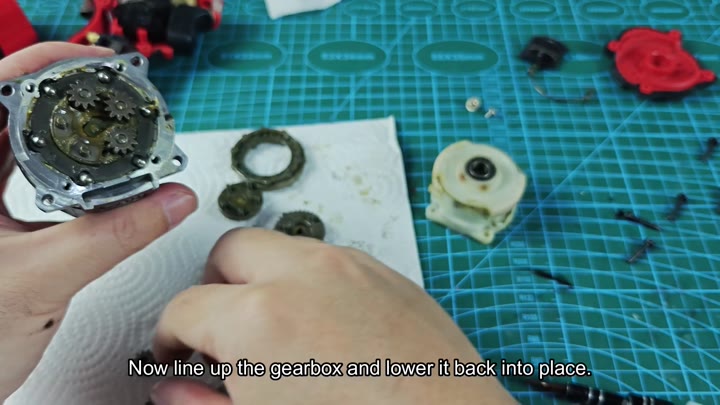Realigning gearbox components for reassembly Realigning gearbox components for reassembly