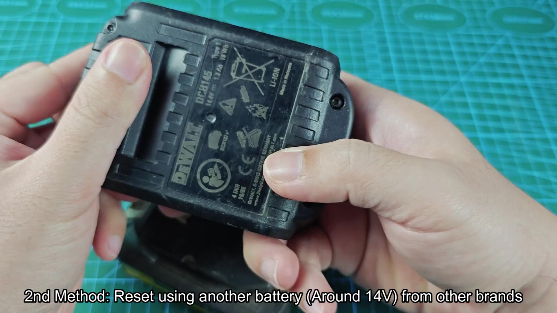 Reset method using another battery brand Reset method using another battery brand