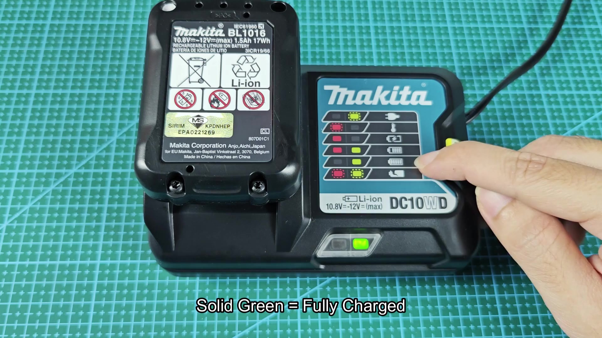 Solid green light indicates battery is fully charged Solid green light indicates battery is fully charged
