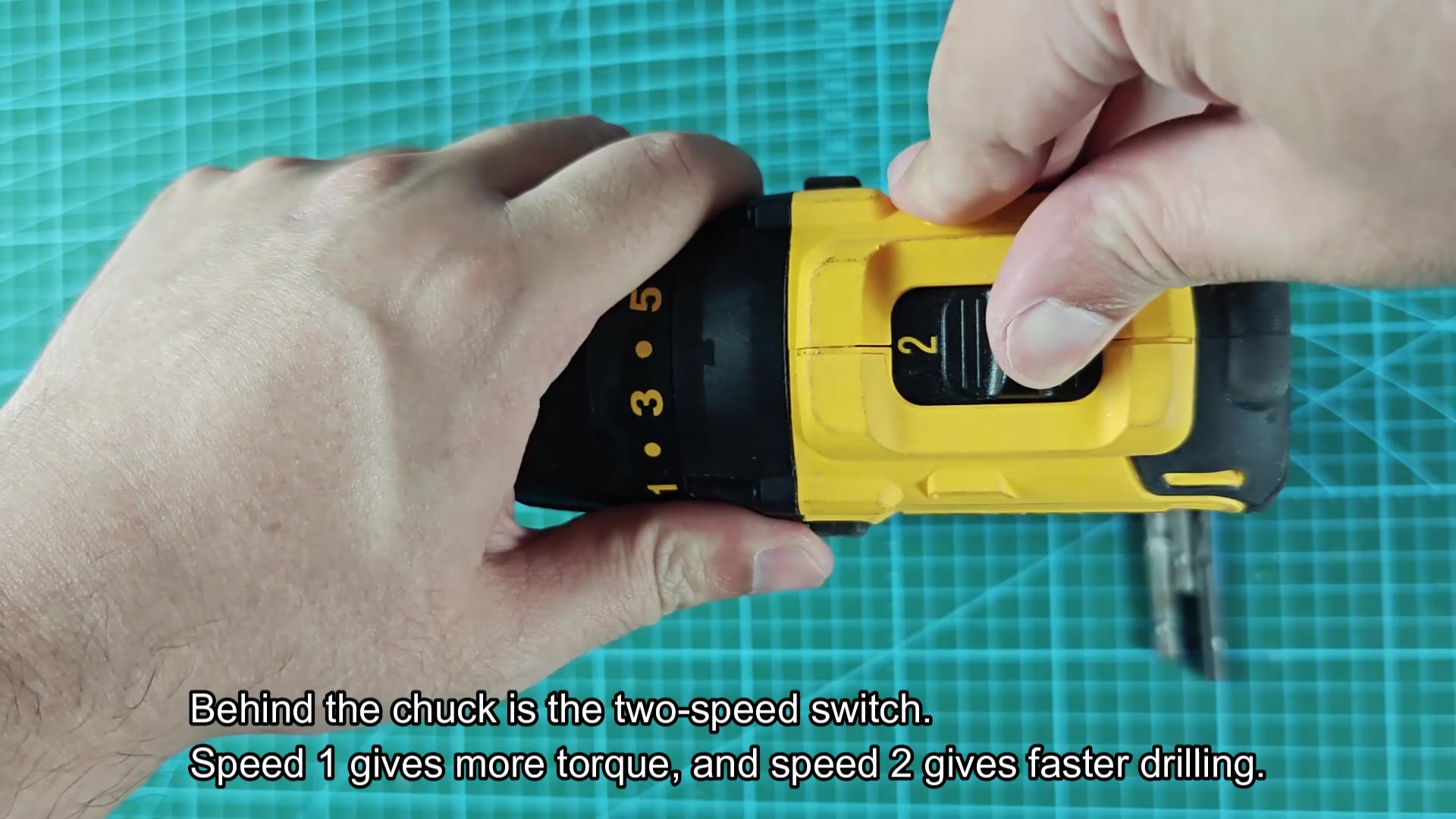 Switching between two speed modes Switching between two speed modes