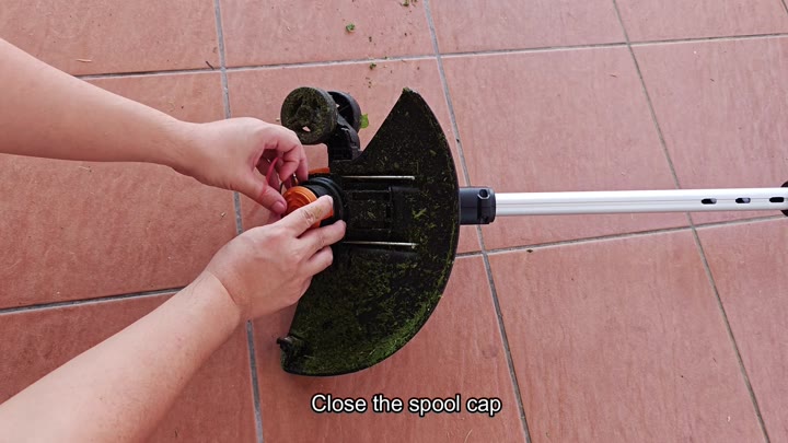 Close spool cap to secure line Close spool cap to secure line