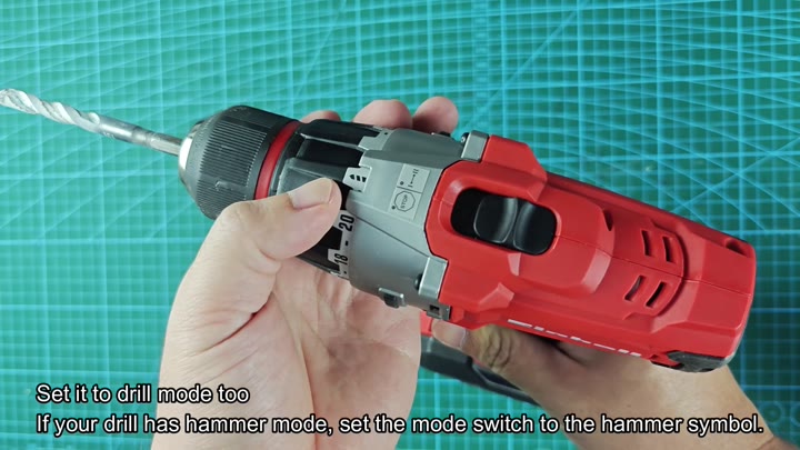 Mode switch set to forward and hammer mode Mode switch set to forward and hammer mode