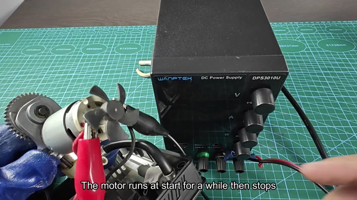 Motor connected to power supply testing Motor connected to power supply testing