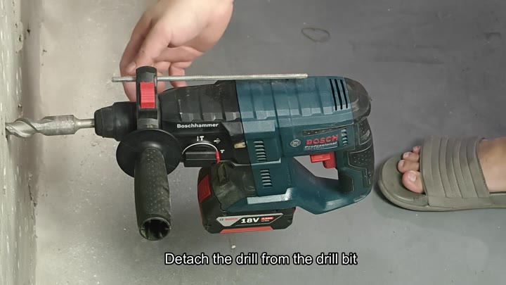 Removing drill bit with hex key Removing drill bit with hex key