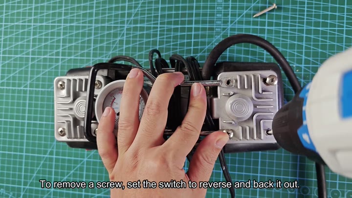 Reverse switch backs out the screw Reverse switch backs out the screw