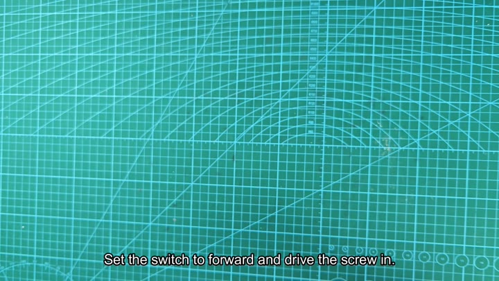 Teal cutting mat with grid measurements Teal cutting mat with grid measurements